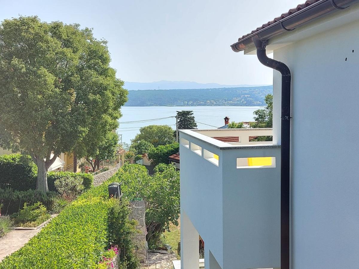 Vila Kraljica Malinska Exterior foto