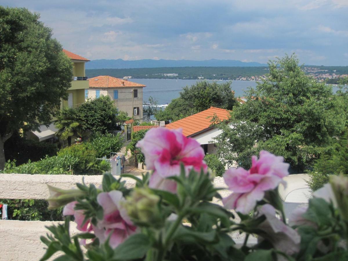 Vila Kraljica Malinska Exterior foto